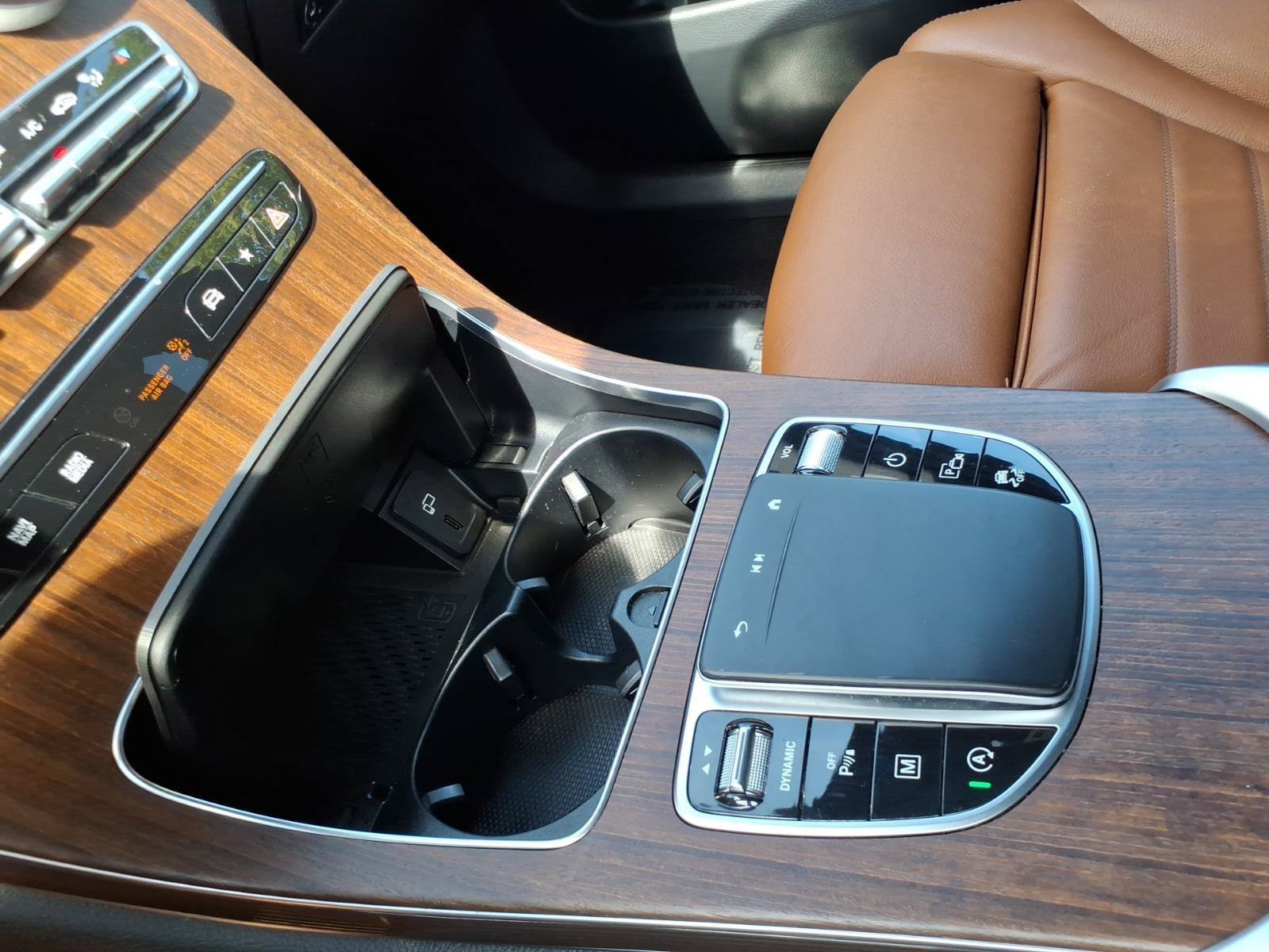 Used 2020 Mercedes-Benz GLC 300 4MATIC image 22