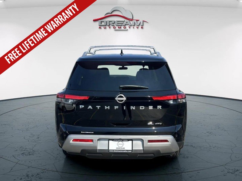 Used 2025 Nissan Pathfinder SL AWD/4WD image 13