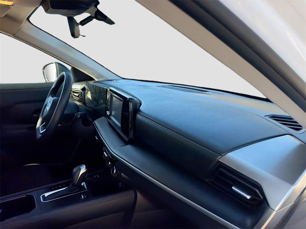 Used 2025 Nissan Kicks S image 29