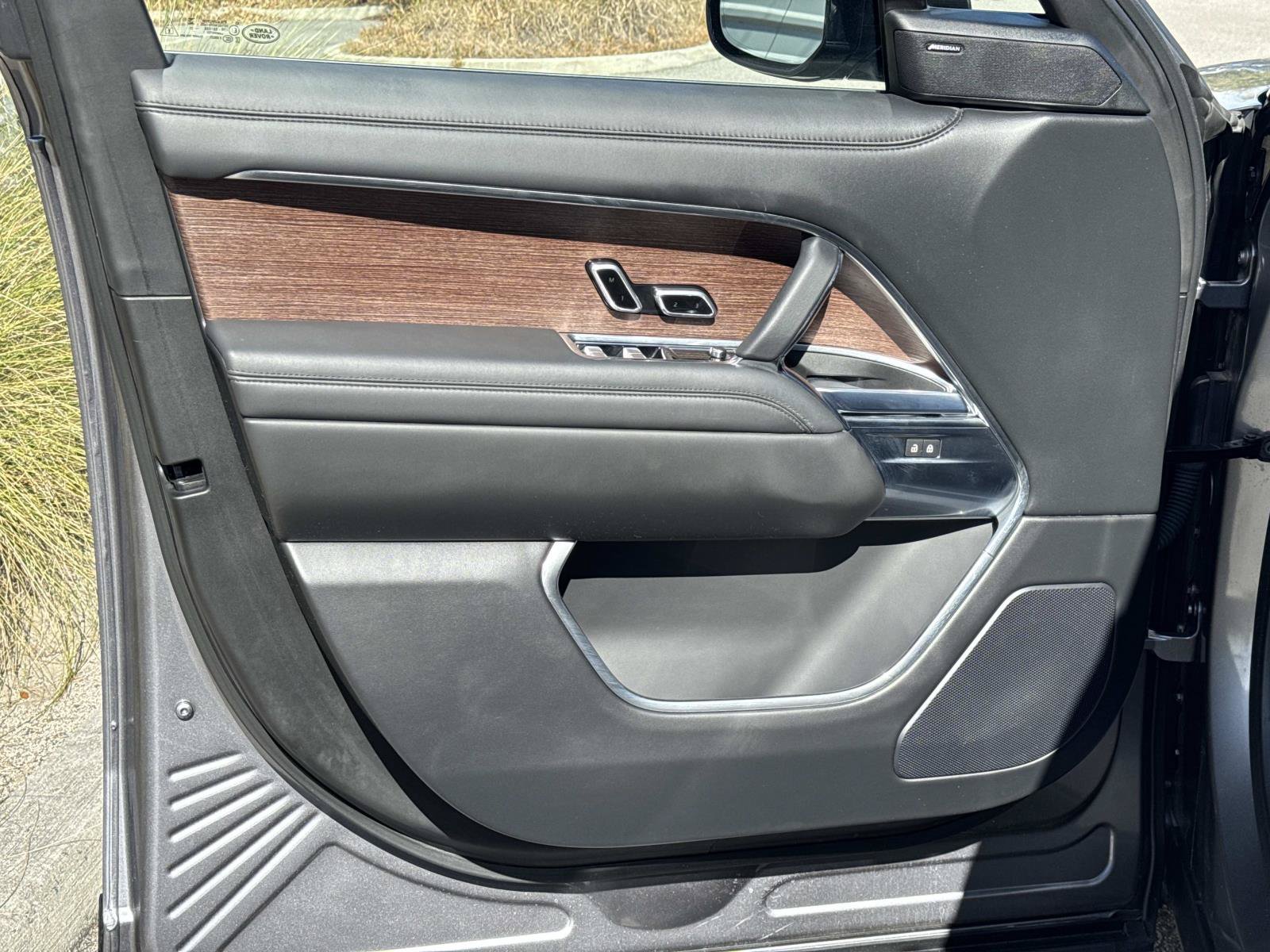 Certified 2023 Land Rover Range Rover SE AWD/4WD image 19