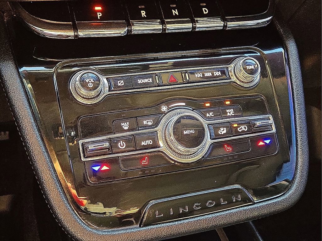 Used 2022 Lincoln Corsair FWD image 28