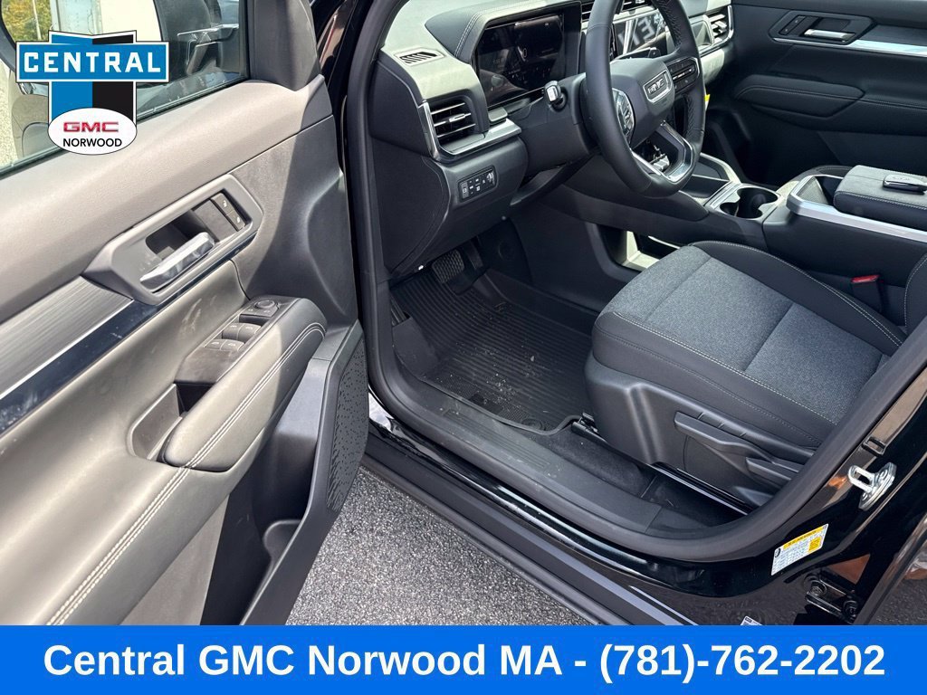 New 2027 GMC Terrain Elevation w/ LPO, Floor Liner Package AWD/4WD image 14