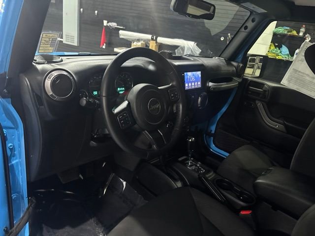 Used 2018 Jeep Wrangler Sport AWD/4WD image 9