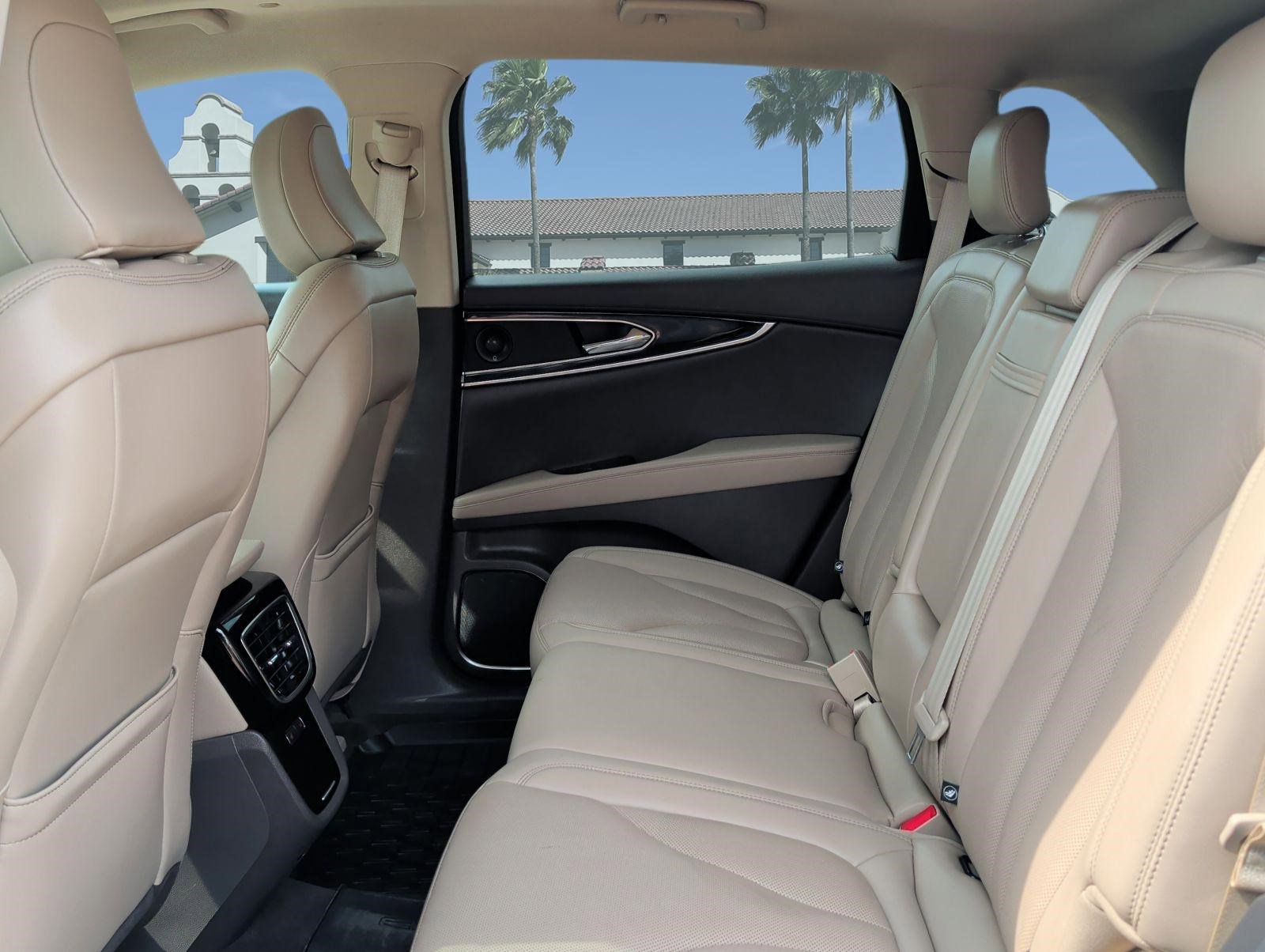 Used 2022 Lincoln Nautilus Reserve w/ Equipment Group 201A image 26