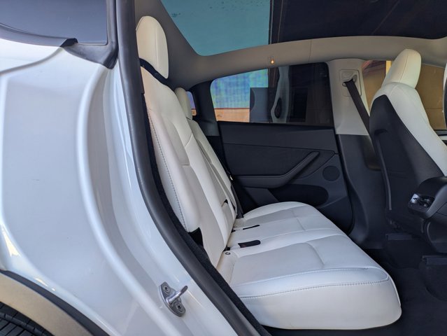 Used 2024 Tesla Model Y Long Range image 19