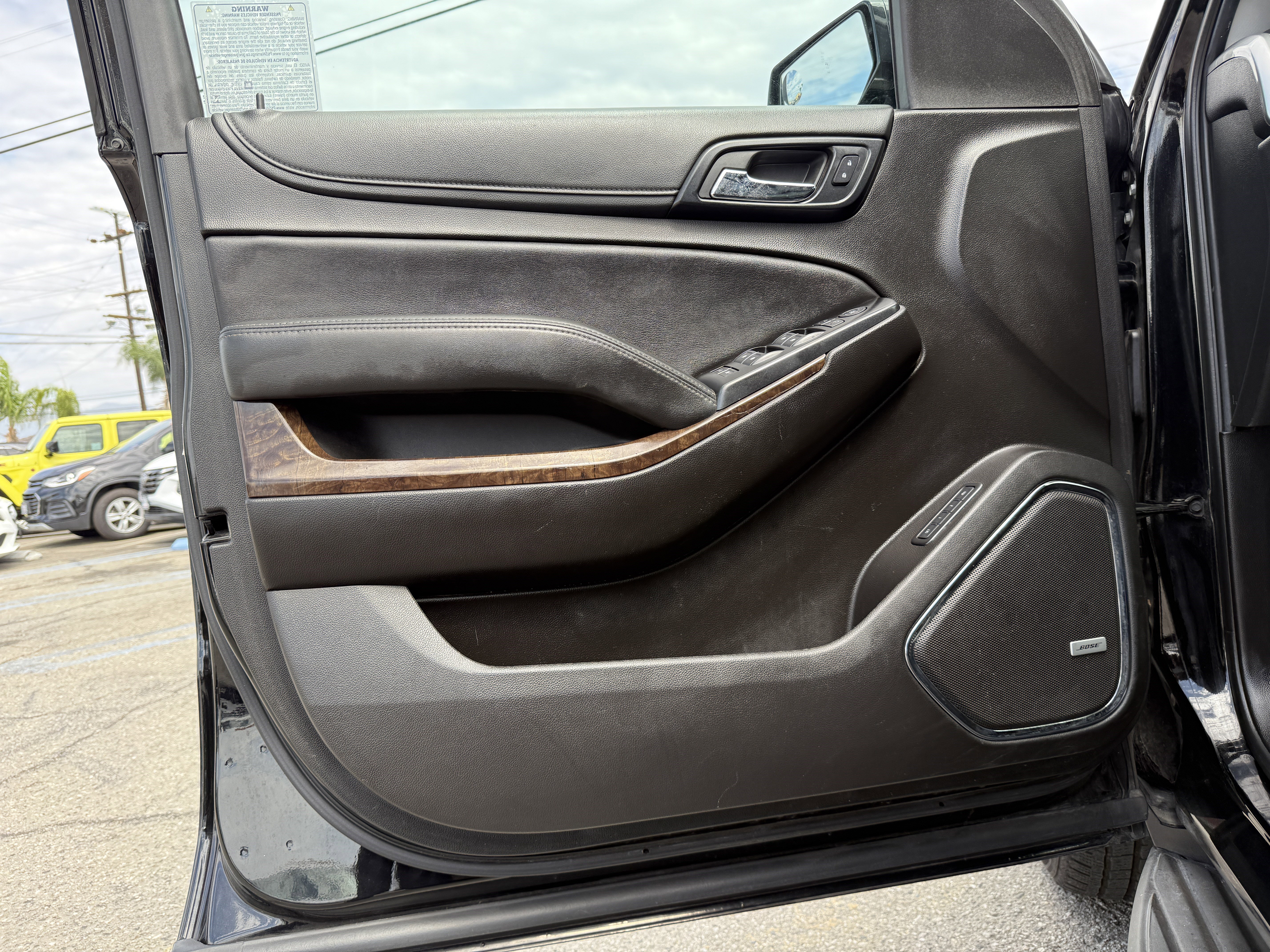 Used 2020 Chevrolet Suburban LT image 12