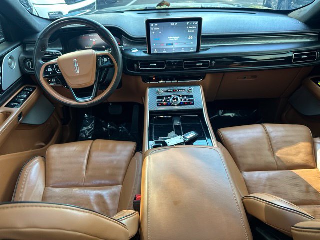 Used 2022 Lincoln Aviator Black Label w/ Dynamic Handling Package AWD/4WD image 31