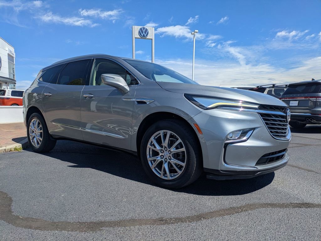 Used 2023 Buick Enclave Premium w/ Experience Buick Package image 3