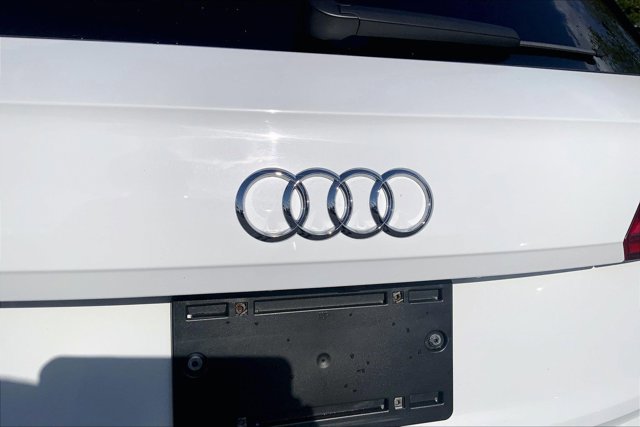 Used 2020 Audi Q5 2.0T Premium AWD/4WD image 31