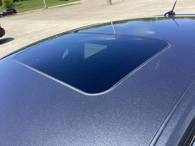Used 2016 Ford Fusion Titanium FWD image 16