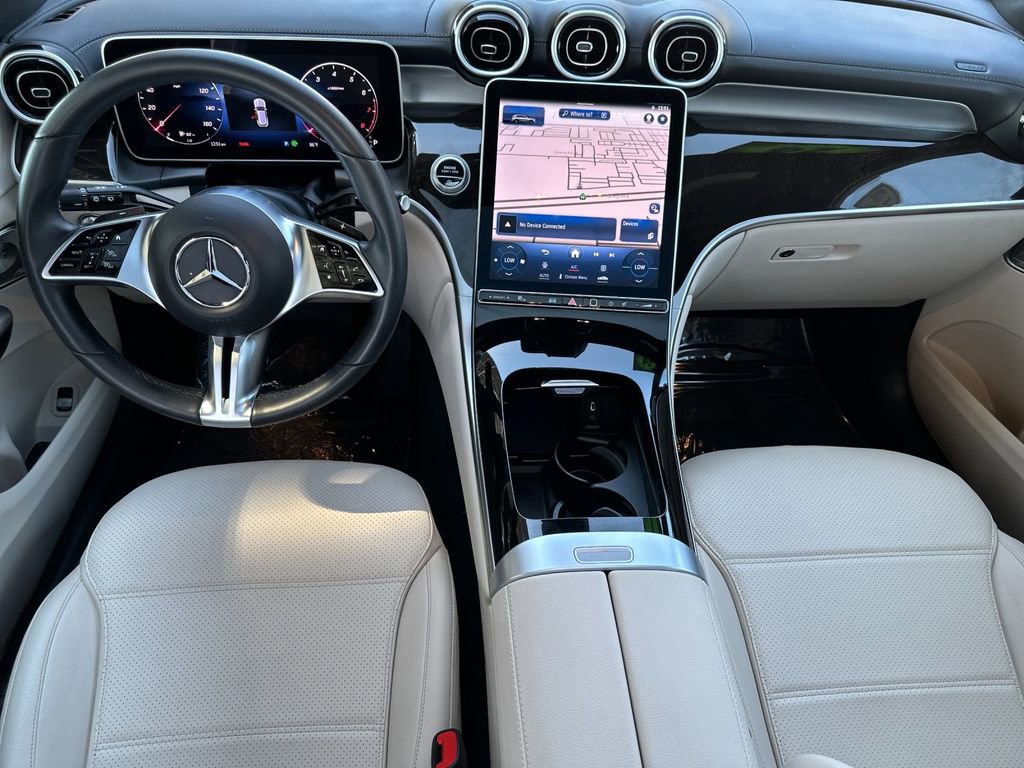 Used 2024 Mercedes-Benz GLC 300 image 12