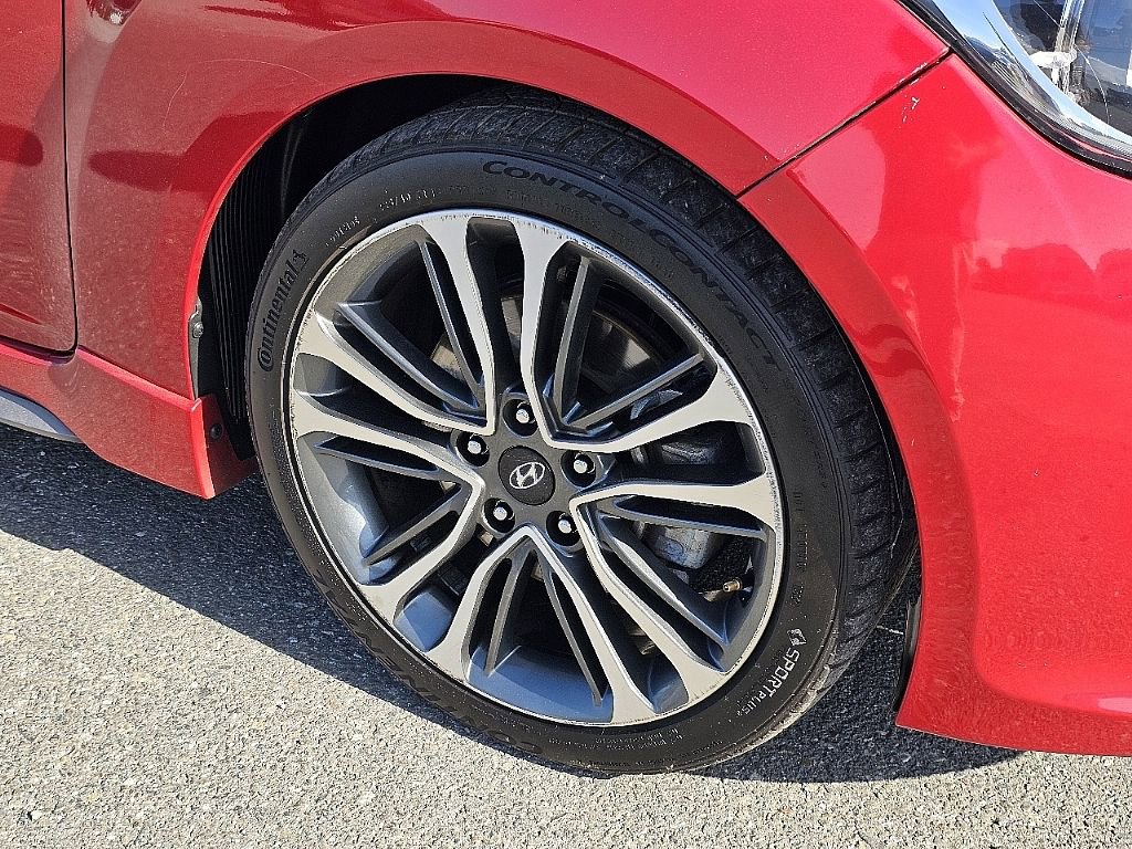Used 2016 Hyundai Veloster Turbo image 9
