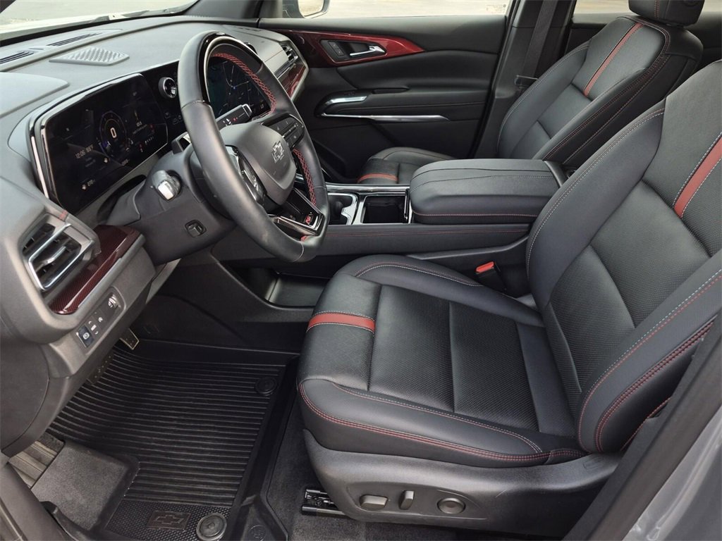 Certified 2025 Chevrolet Traverse RS w/ LPO, Floor Liner Package image 35