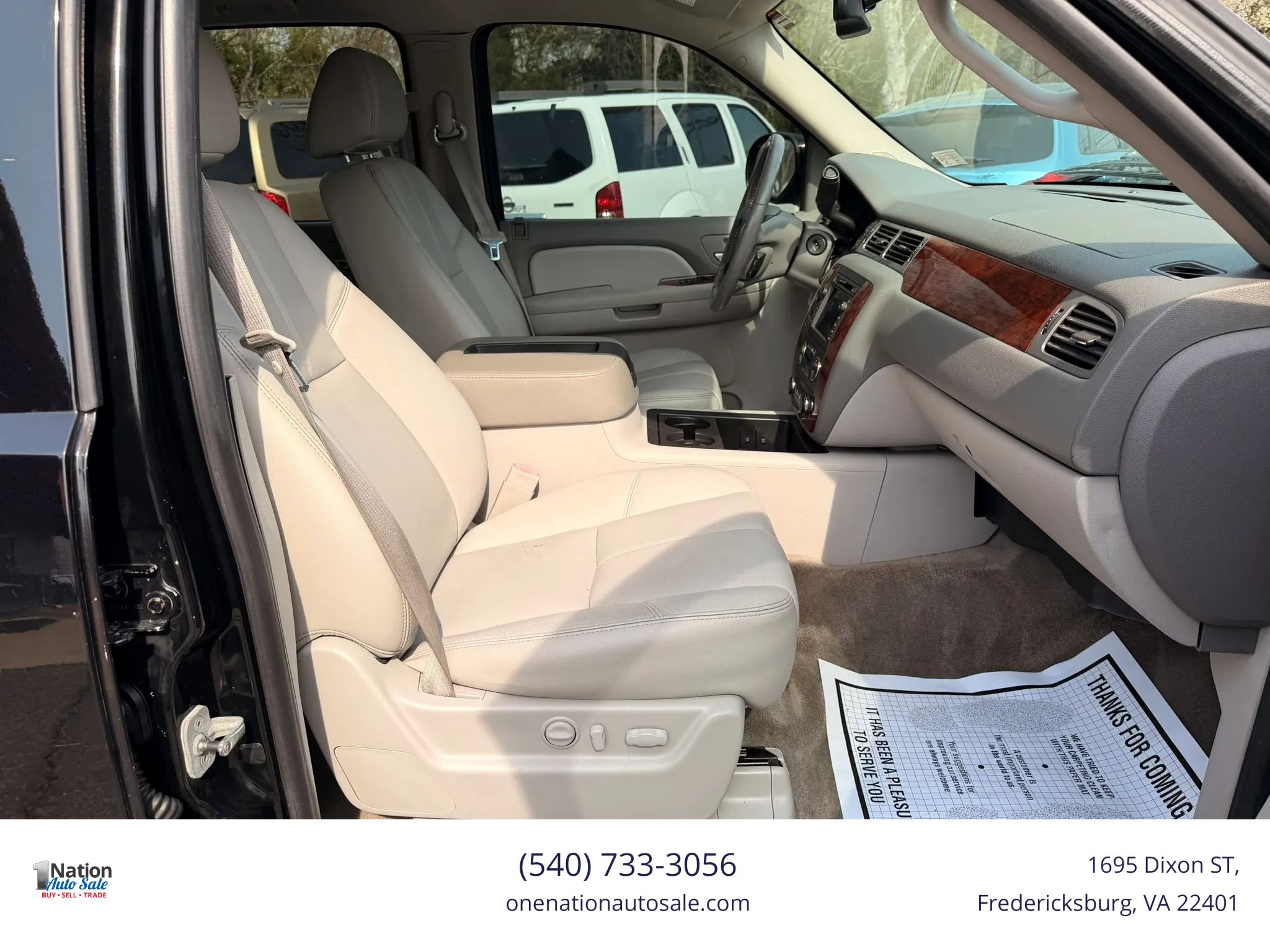 Used 2009 Chevrolet Suburban LT w/ Luxury Package AWD/4WD image 14
