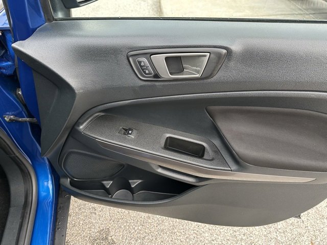 Used 2021 Ford EcoSport SE image 9