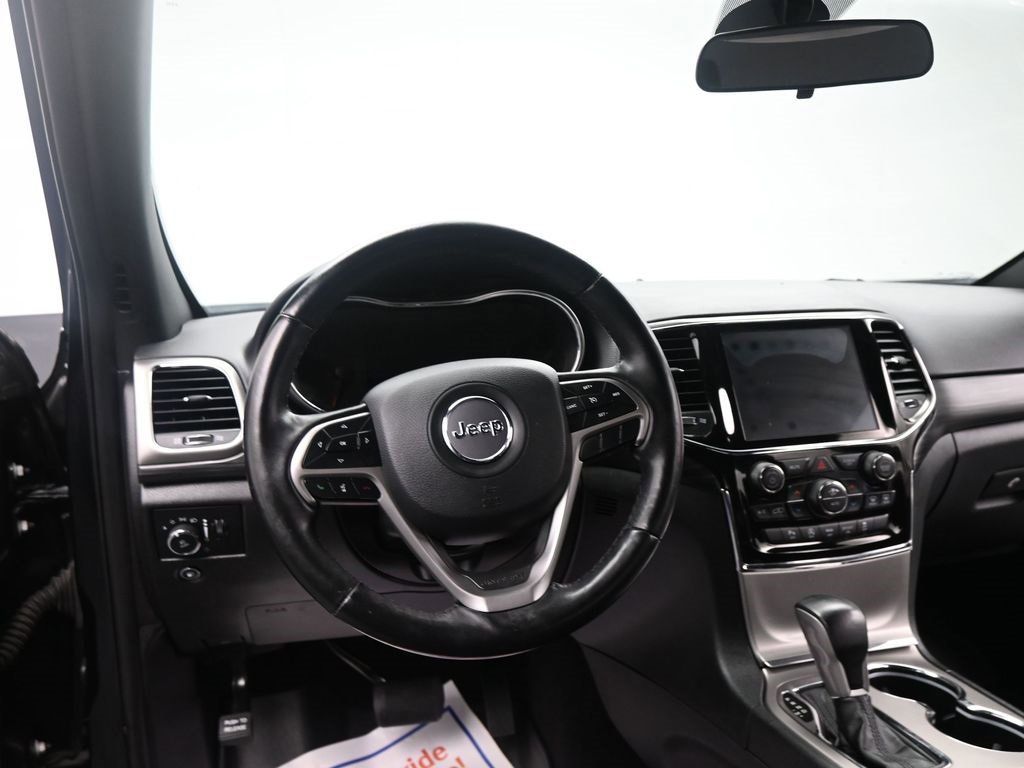 Used 2021 Jeep Grand Cherokee Laredo X image 11