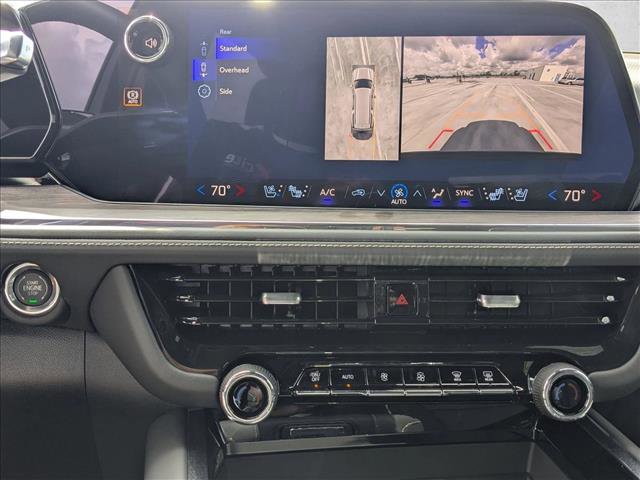 New 2026 Chevrolet Suburban Premier image 12