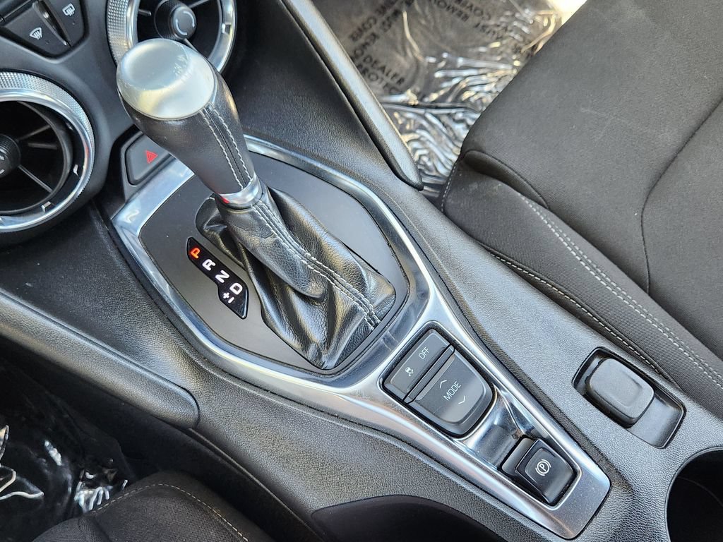 Used 2023 Chevrolet Camaro LT RWD image 11