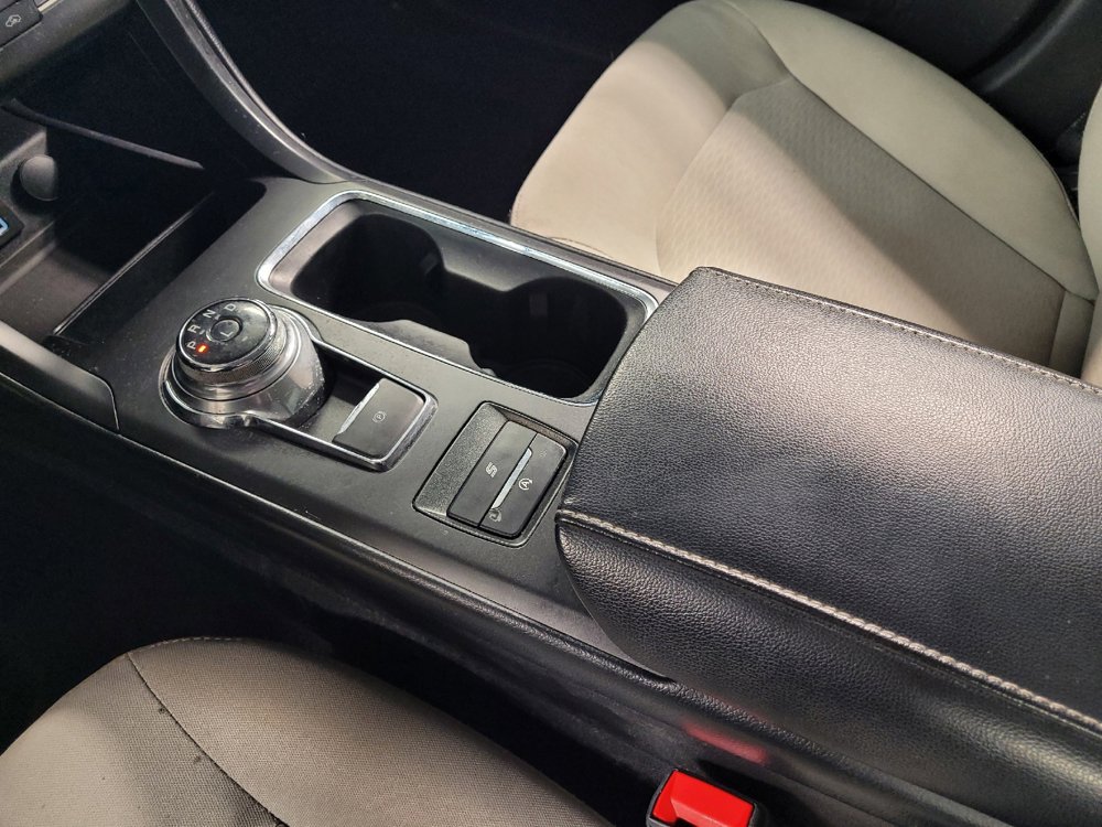 Used 2020 Ford Fusion SE w/ Equipment Group 151A image 26