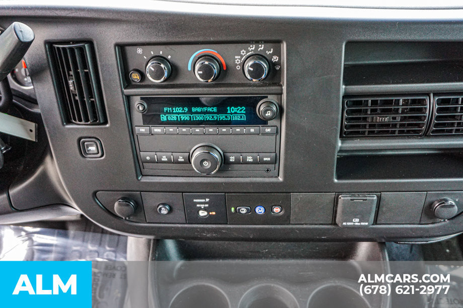 Used 2025 Chevrolet Express 3500 Extended w/ Driver Convenience Package RWD image 39