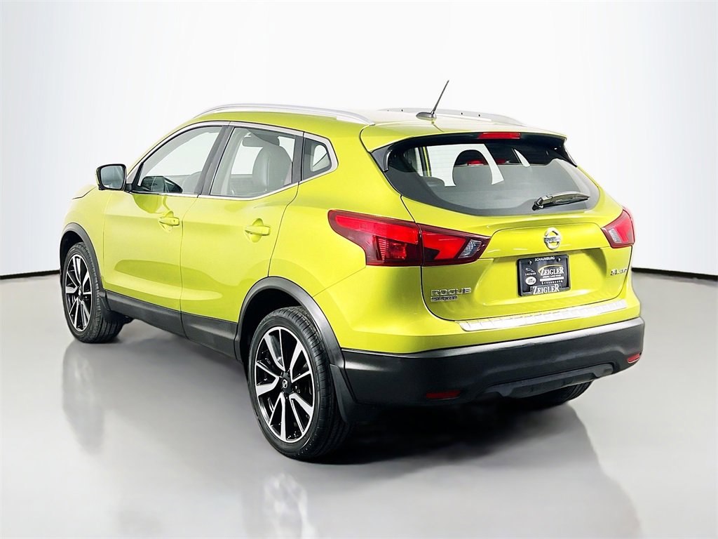 Used 2017 Nissan Rogue Sport SL w/ SL Premium Package image 7