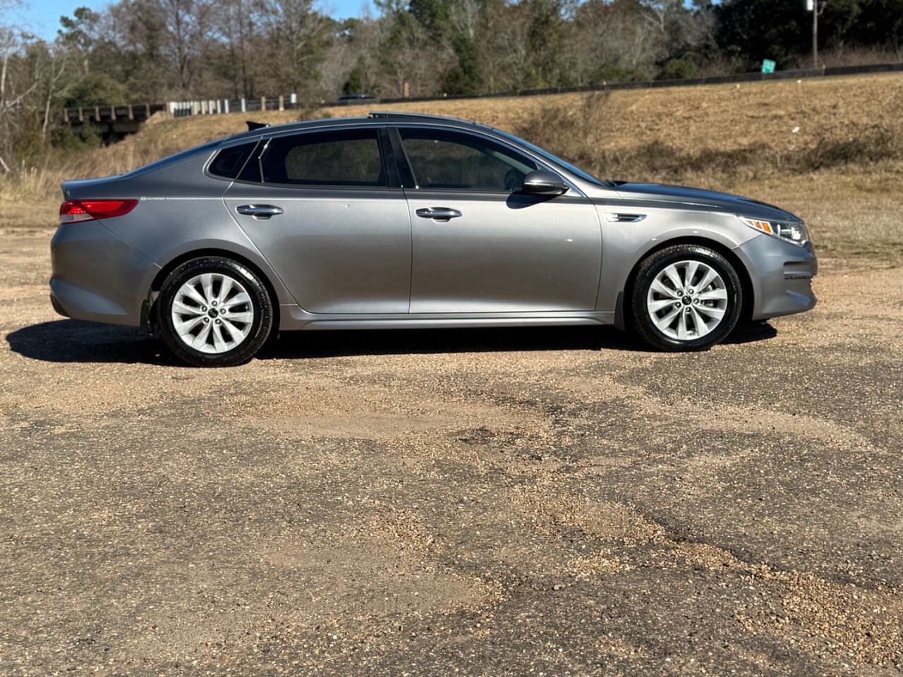 Used 2016 Kia Optima EX w/ Premium Package image 7