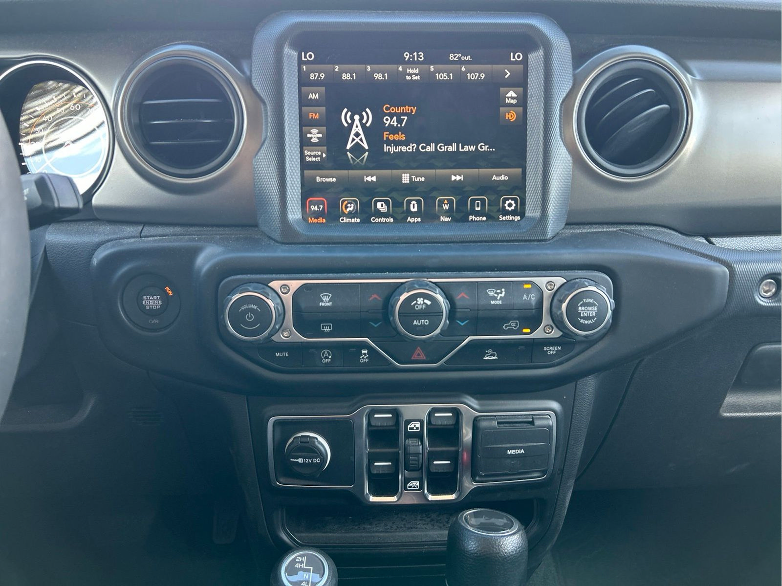 Used 2023 Jeep Wrangler Unlimited Sport AWD/4WD image 17