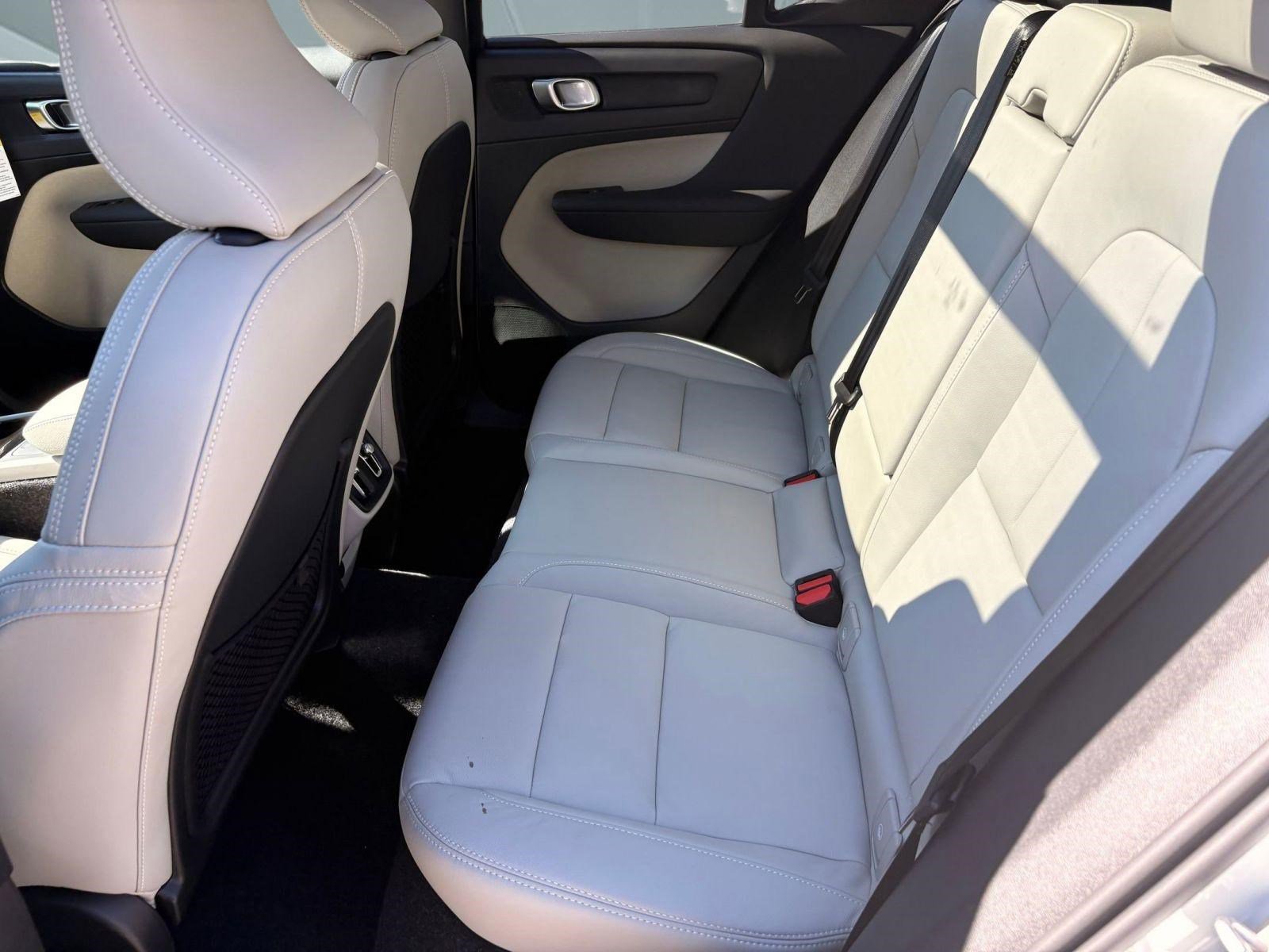 New 2026 Volvo XC40 B4 Plus w/ Climate Package image 15