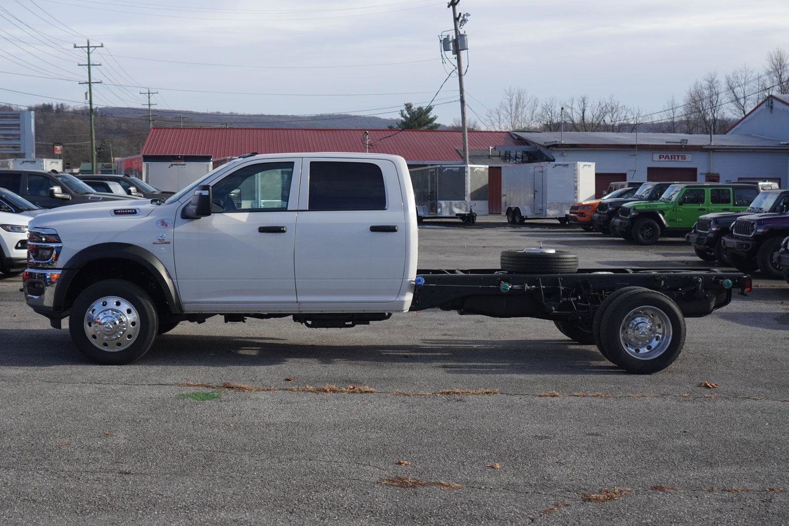 New 2026 RAM 4500 Tradesman w/ Chrome Appearance Group image 6
