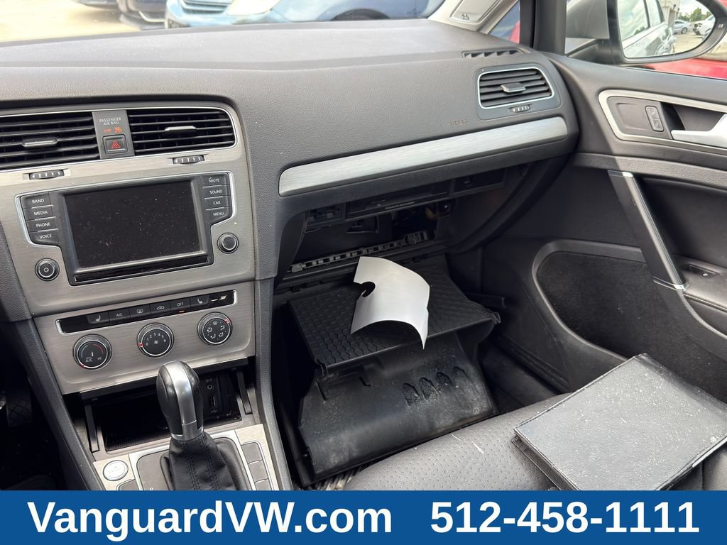Used 2017 Volkswagen Golf SE FWD image 25
