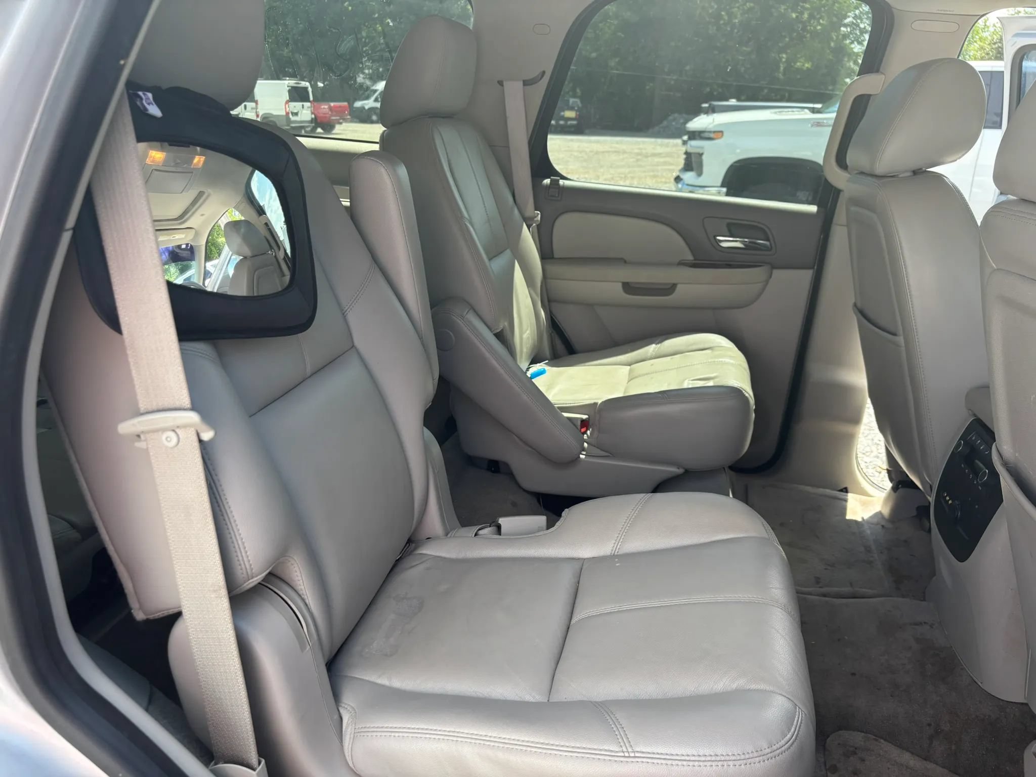 Used 2012 Chevrolet Tahoe LT w/ Luxury Package RWD image 15