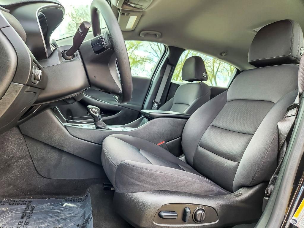 Used 2022 Chevrolet Malibu LT FWD image 8