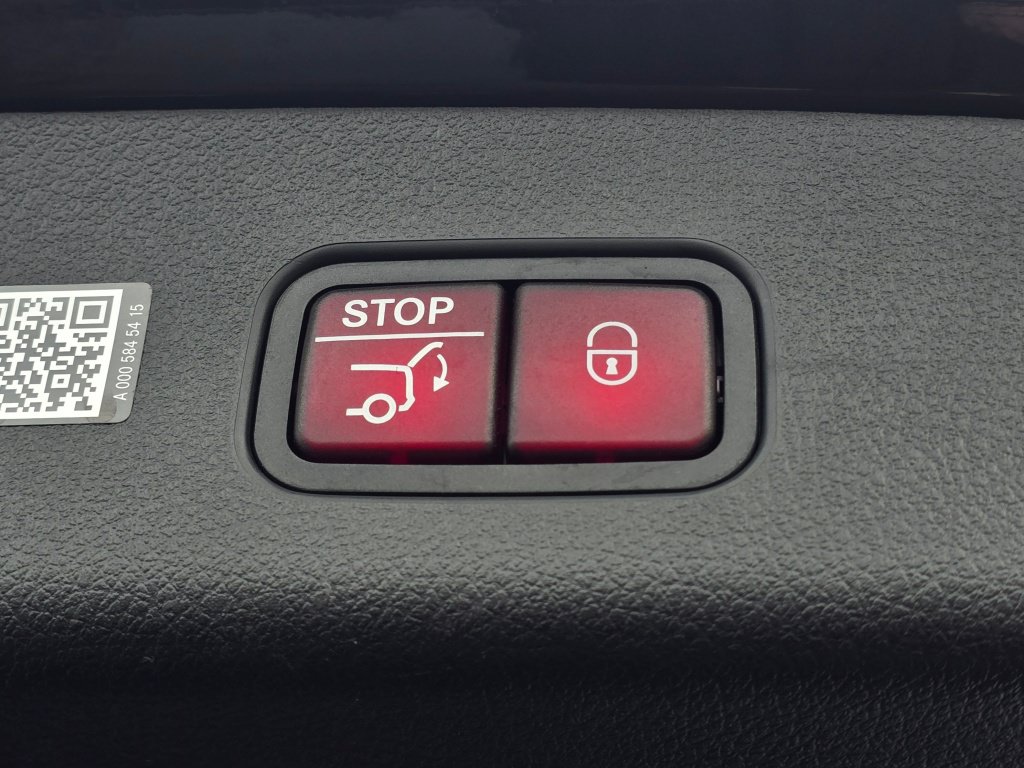 Used 2026 Mercedes-Benz GLC 300 4MATIC image 22
