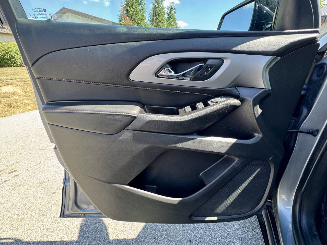 Used 2020 Chevrolet Traverse LS image 23