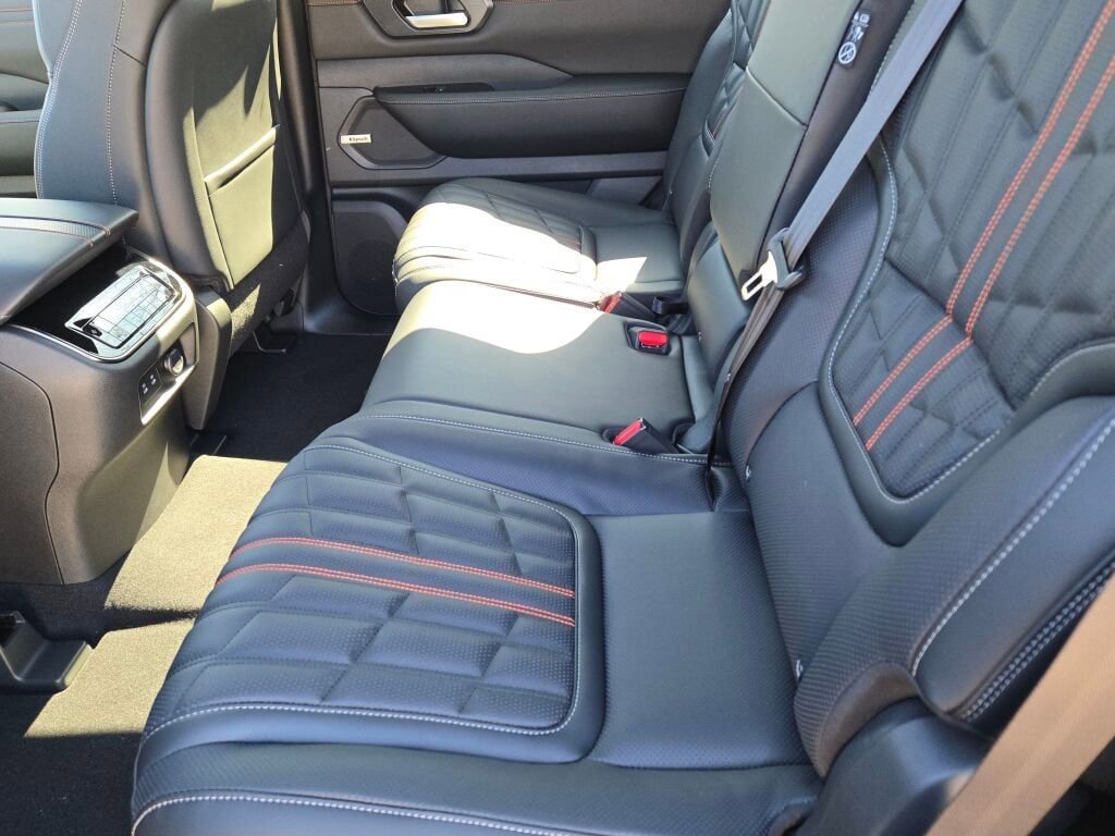 New 2026 Nissan Armada PRO-4X image 20