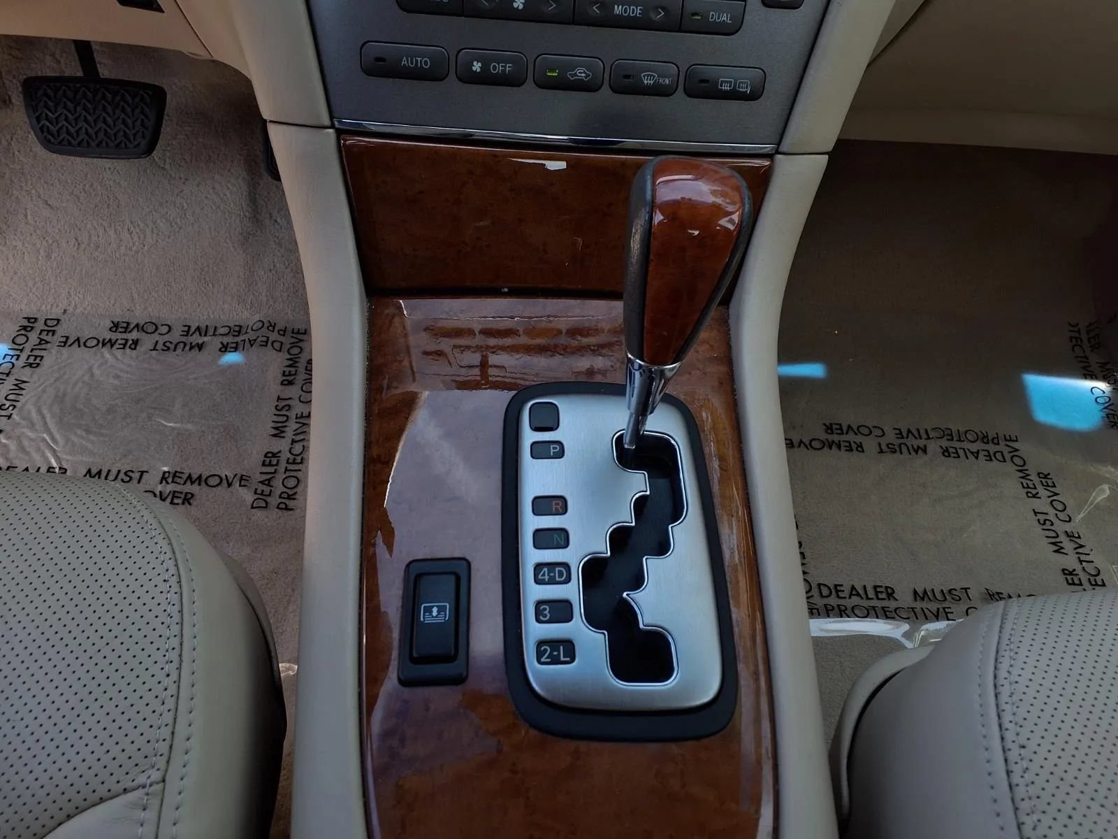Used 2005 Lexus ES 330 FWD image 11