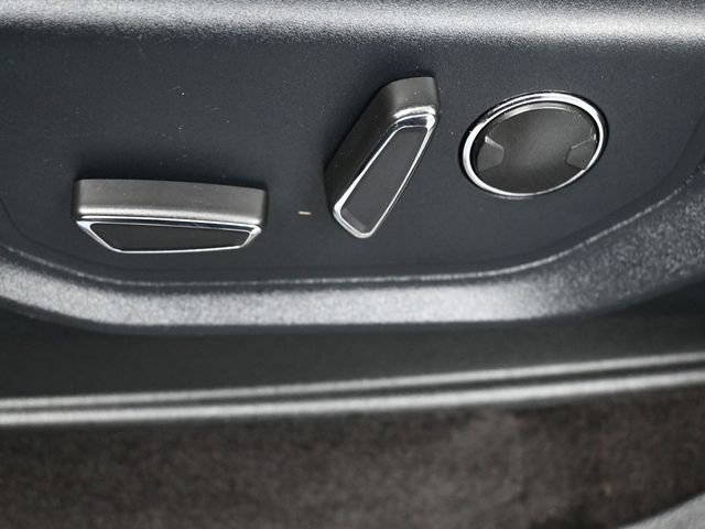 Used 2021 Ford Expedition Max Limited image 12