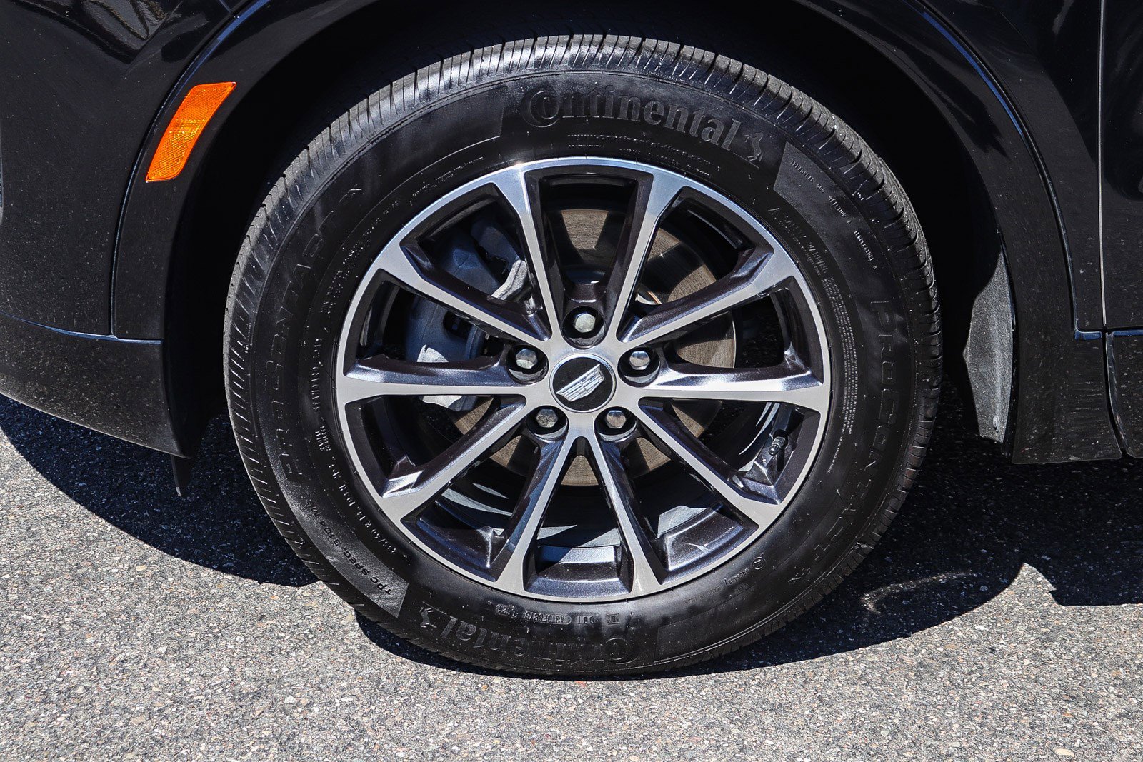 Used 2024 Cadillac XT4 Sport w/ Cold Weather Package FWD image 15
