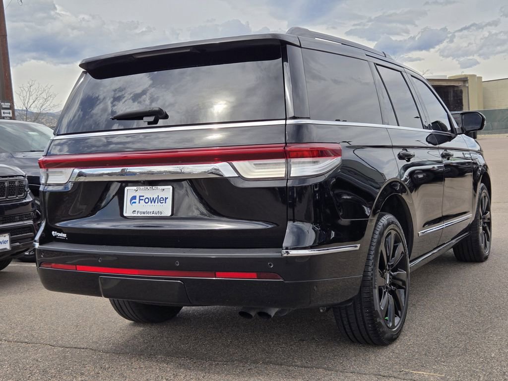 Used 2023 Lincoln Navigator Reserve w/ Equipment Group 201A image 4