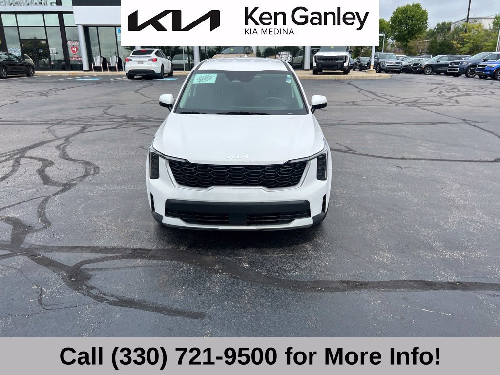 Certified 2026 Kia Sorento LX FWD image 5