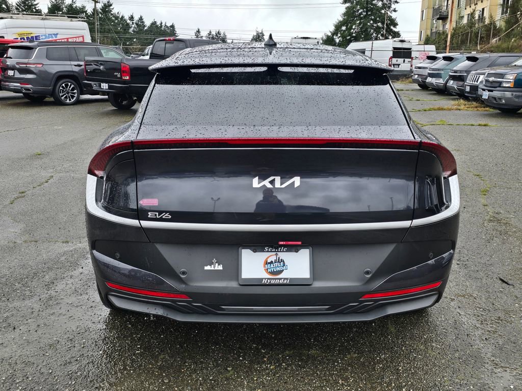 Used 2025 Kia EV6 Light w/ Light LR Technology Package image 4