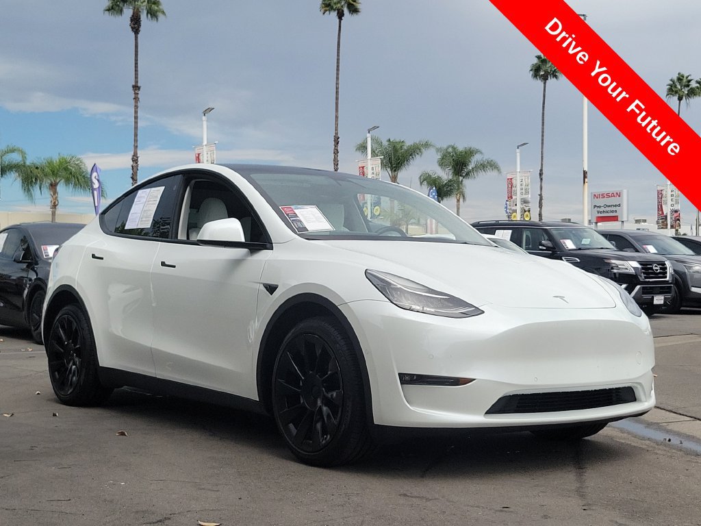 Used 2022 Tesla Model Y Long Range AWD/4WD image 29