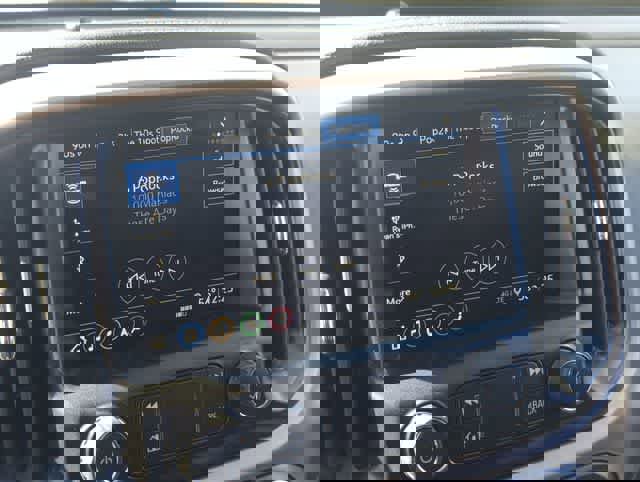 Certified 2022 GMC Canyon Denali image 13