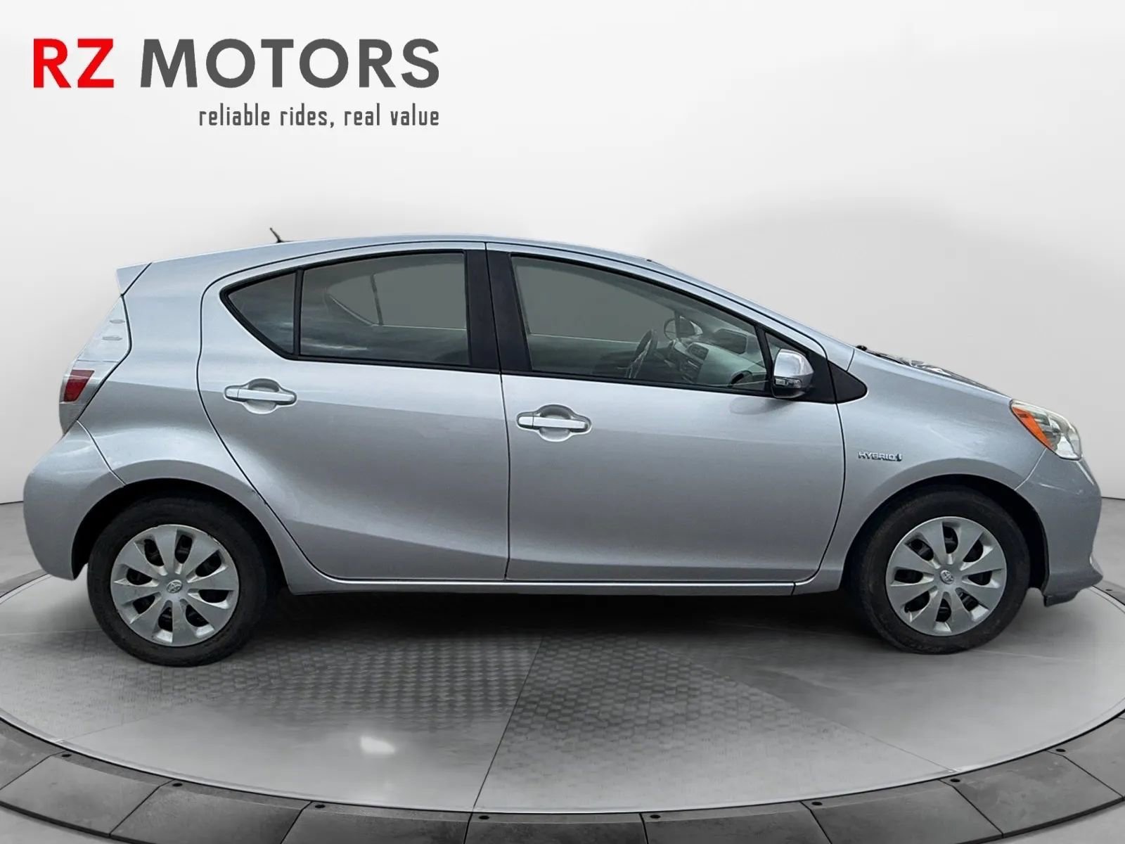 Used 2012 Toyota Prius C Two FWD image 6