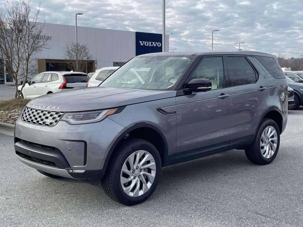 Used 2025 Land Rover Discovery S image 27