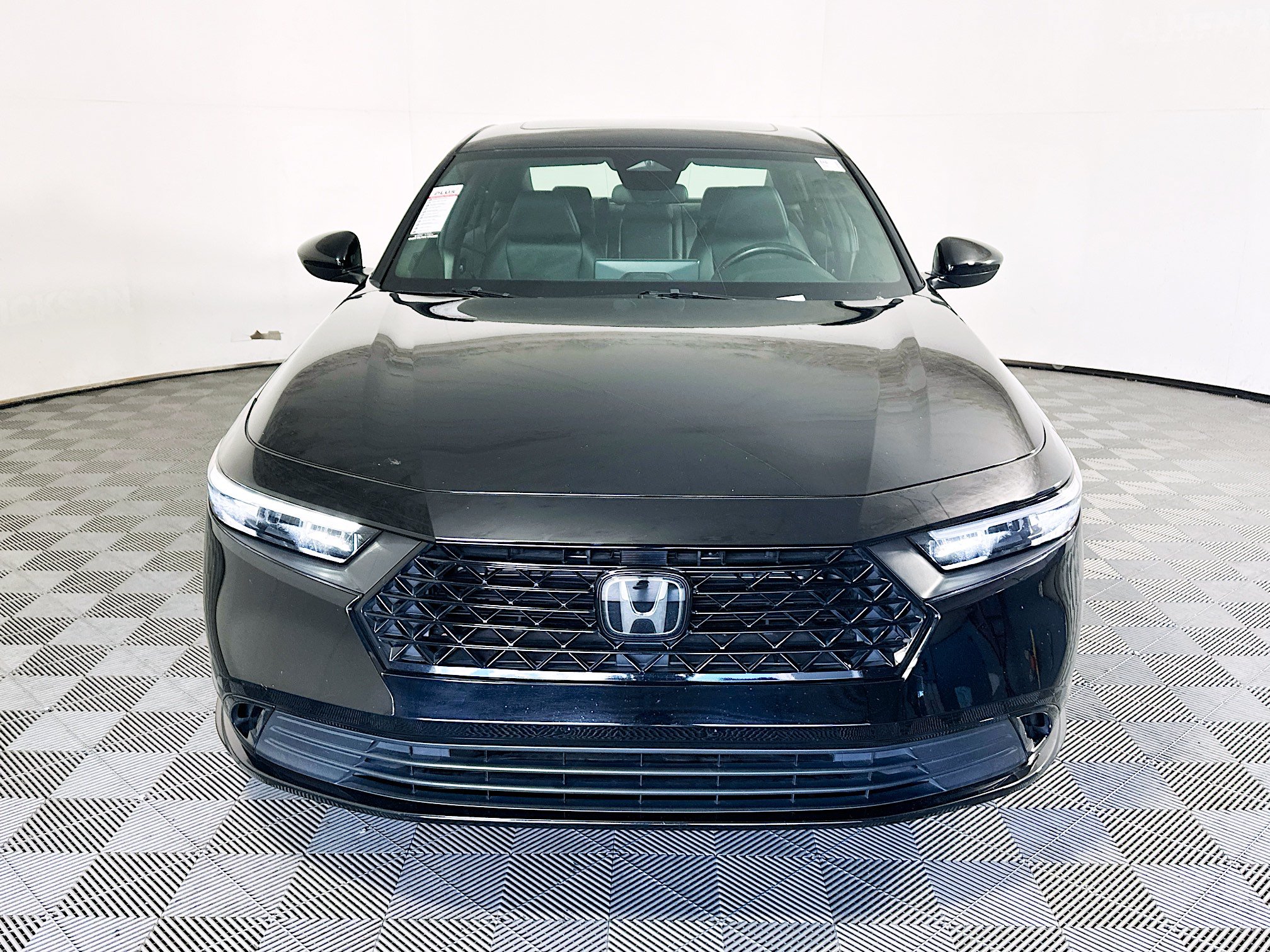 Used 2025 Honda Accord Sport image 8
