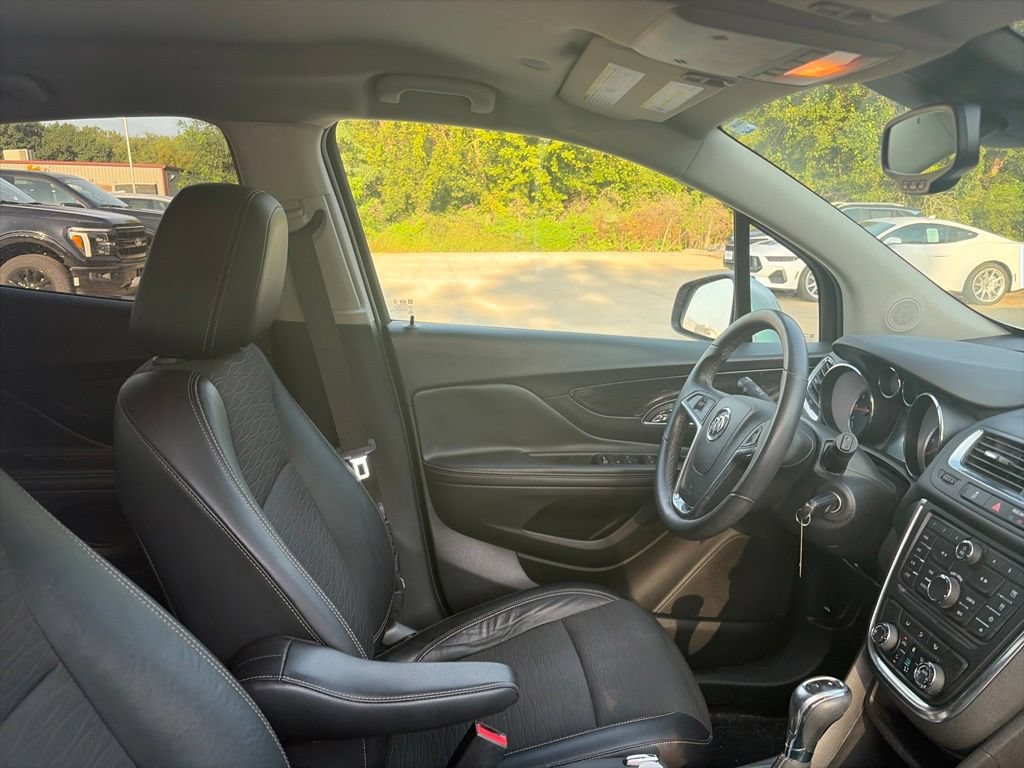 Used 2015 Buick Encore Convenience FWD image 14