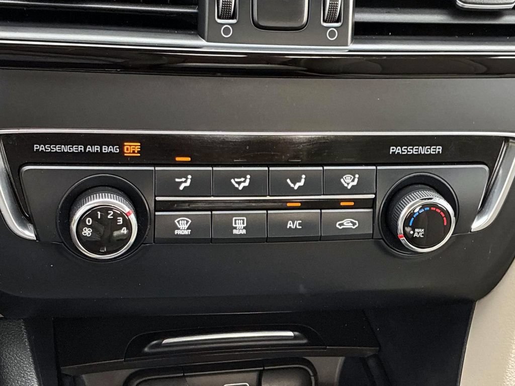 Used 2017 Kia Optima LX FWD image 28