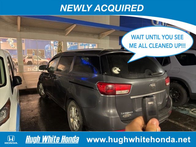 Used 2016 Kia Sedona LX w/ LX Convenience Package image 4