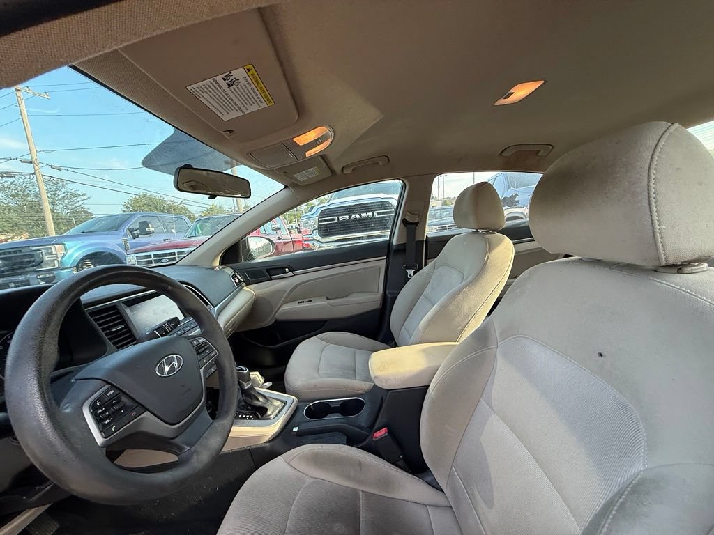 Used 2018 Hyundai Elantra SEL w/ Winter Weather Package FWD image 12